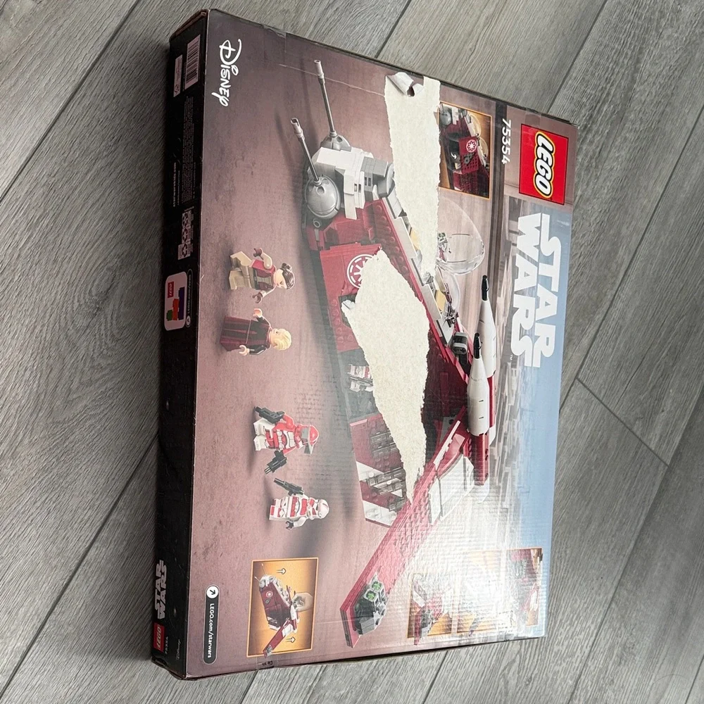 Lego Star Wars Republic Gunship - Red and White - Picture 2 of 3